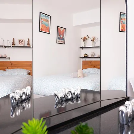 Apartman Charming 2-room Apartment, Place De La Bourse *