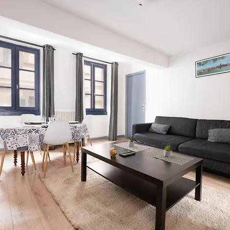 Apartman Charming 2-room Apartment, Place De La Bourse