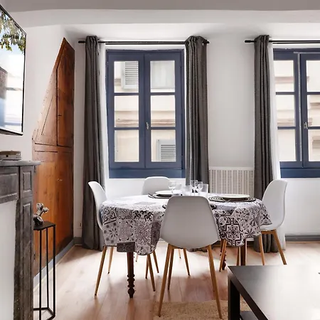 Apartman Charming 2-room Apartment, Place De La Bourse