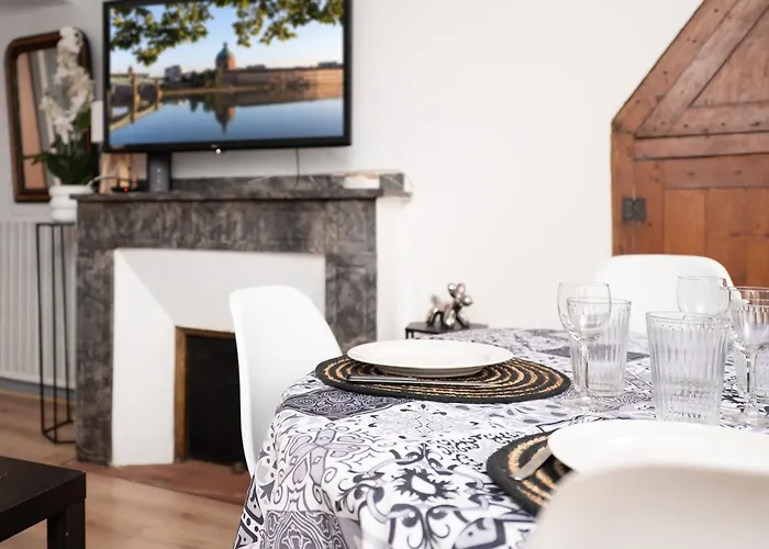 Charming 2-room Apartment, Place De La Bourse Appartement *