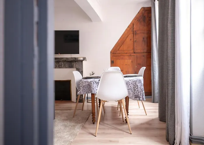 Charming 2-room Apartment, Place De La Bourse Apartment *