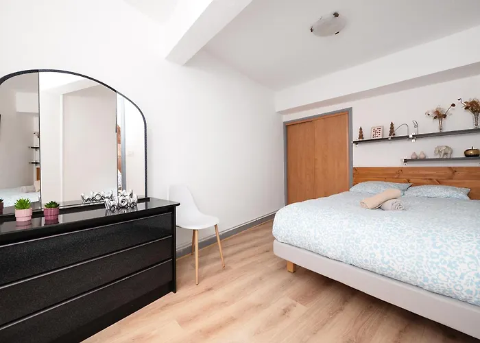 Appartement Charming 2-room Apartment, Place De La Bourse