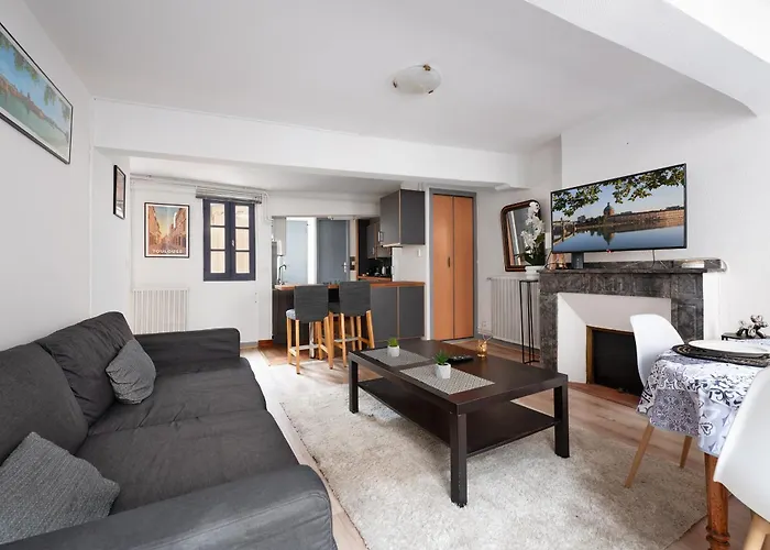 Charming 2-room Apartment, Place De La Bourse *